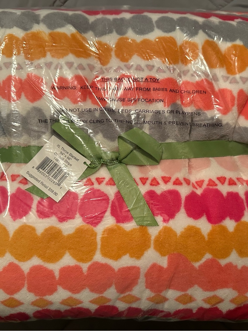 NWT Vera Bradley XL Plush Throw Blanket in Confetti Stripe